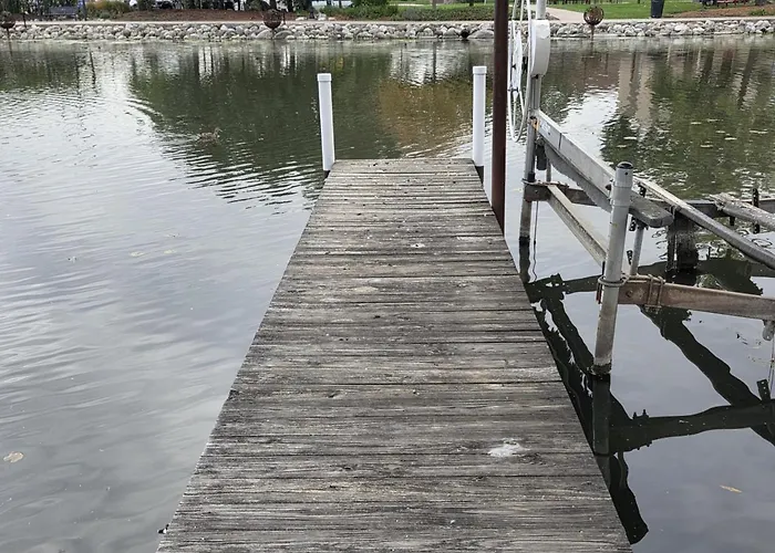 Holiday home 3br 2bth Waterfront Vacation On Riverwalk To Downtown With Pier *