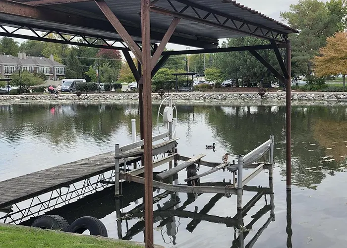 3br 2bth Waterfront Vacation On Riverwalk To Downtown With Pier *