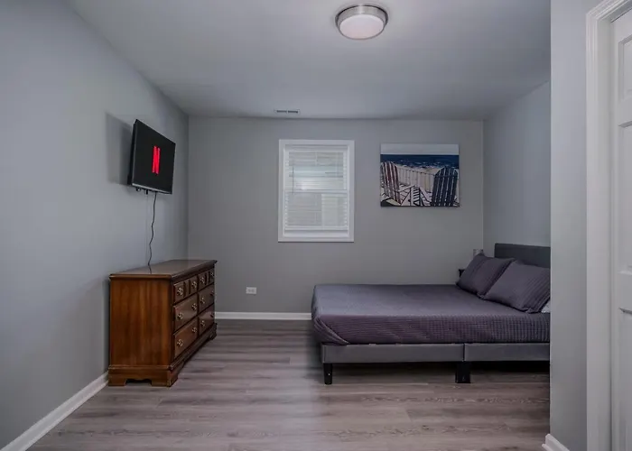 3br 2bth Waterfront Vacation On Riverwalk To Downtown With Pier * McHenry